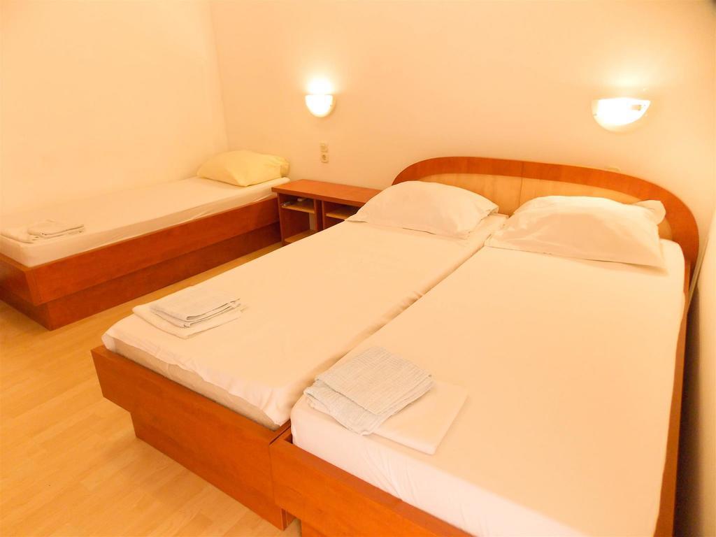 Apartments Frane (Adults Only) 诺瓦利娅 客房 照片