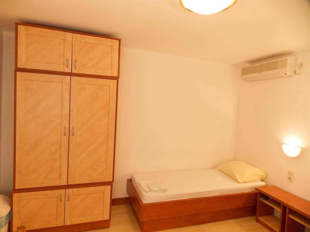 Apartments Frane (Adults Only) 诺瓦利娅 客房 照片